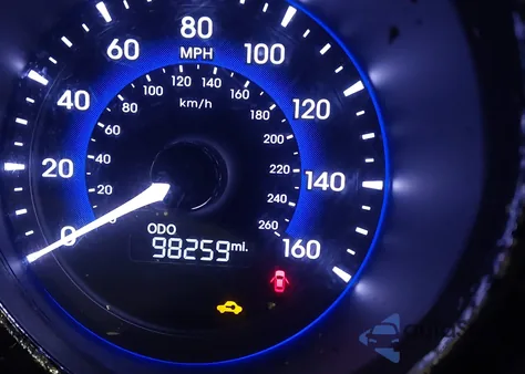 2012 Hyundai Sonata Hybrid z USA, uszkodzony, nr VIN KMHEC4A49CA033546